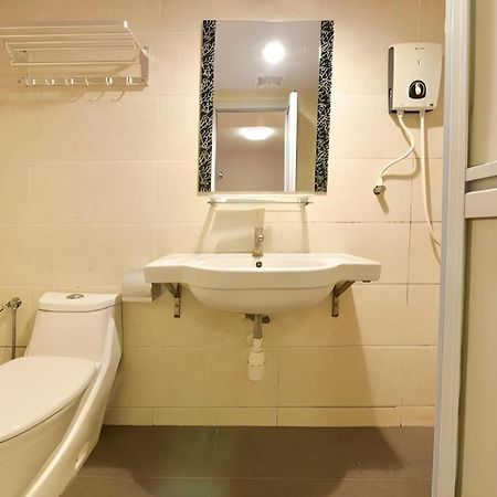 Grand Ct Hotel Malacca Exterior photo