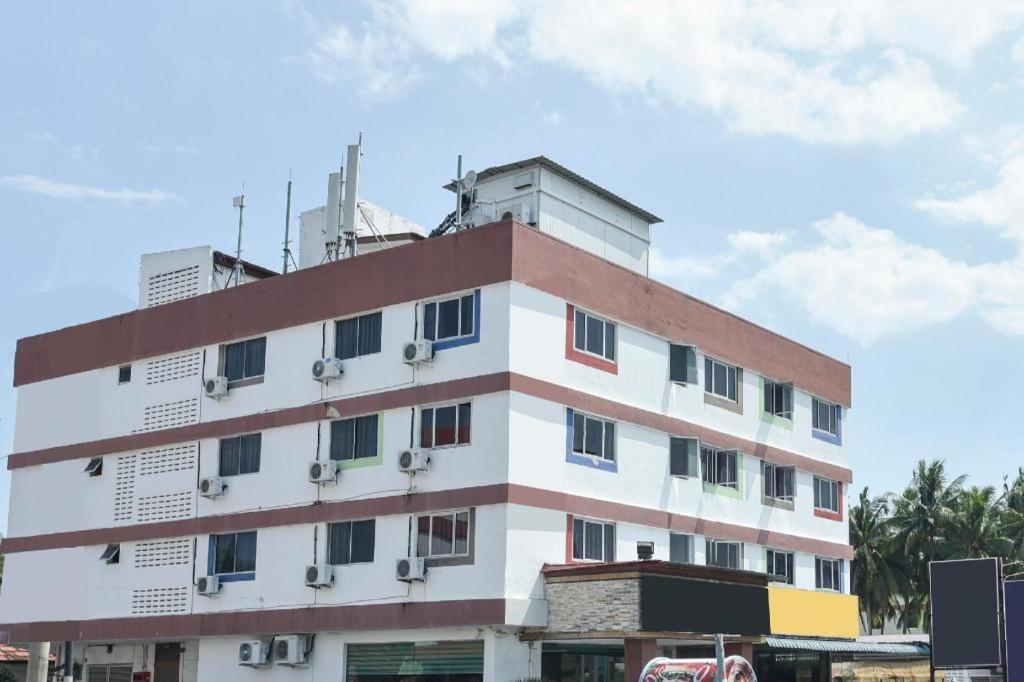 Grand Ct Hotel Malacca Exterior photo