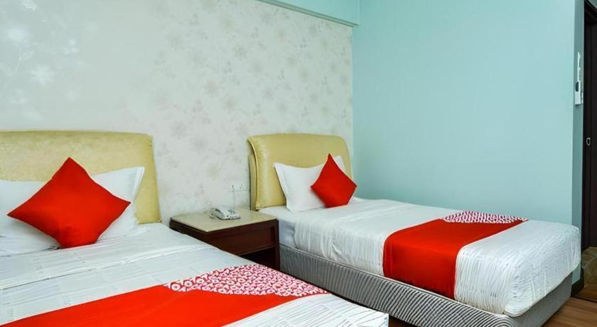 Grand Ct Hotel Malacca Exterior photo
