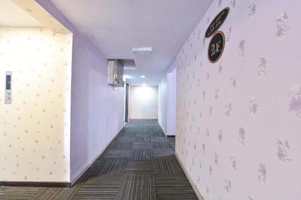 Grand Ct Hotel Malacca Exterior photo